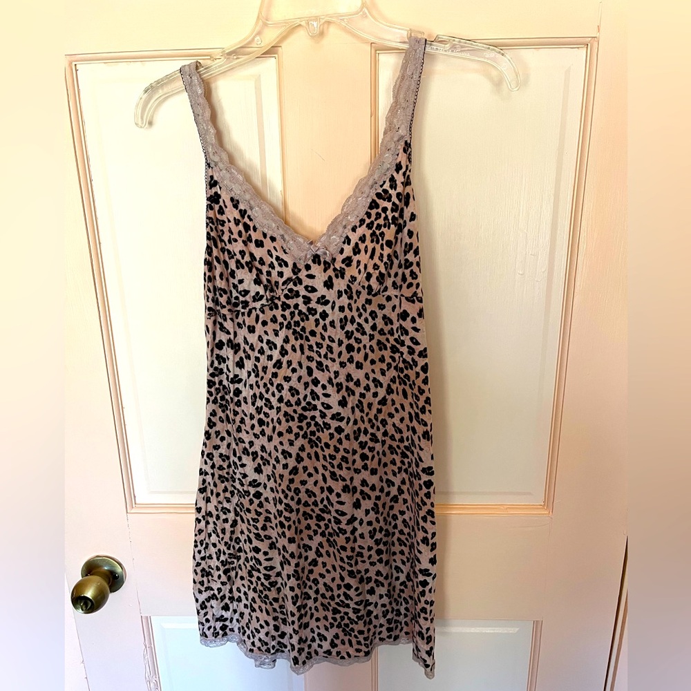 Leopard print 2 piece nightie